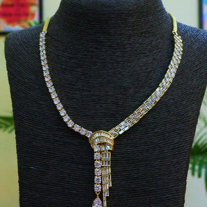 Trendy Traditional Necklace Set