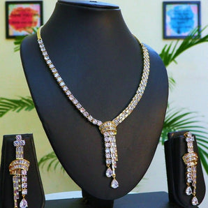 Trendy Traditional Necklace Set